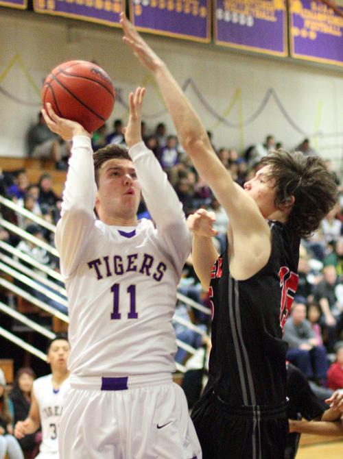 Boys Basketball Tokay Tigers Look To Stand Tall In Tri City Athletic League Sports Lodinews Com