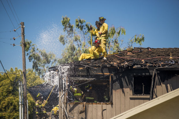 Fire Engulfs Lodi Apartment | News | Lodinews.com