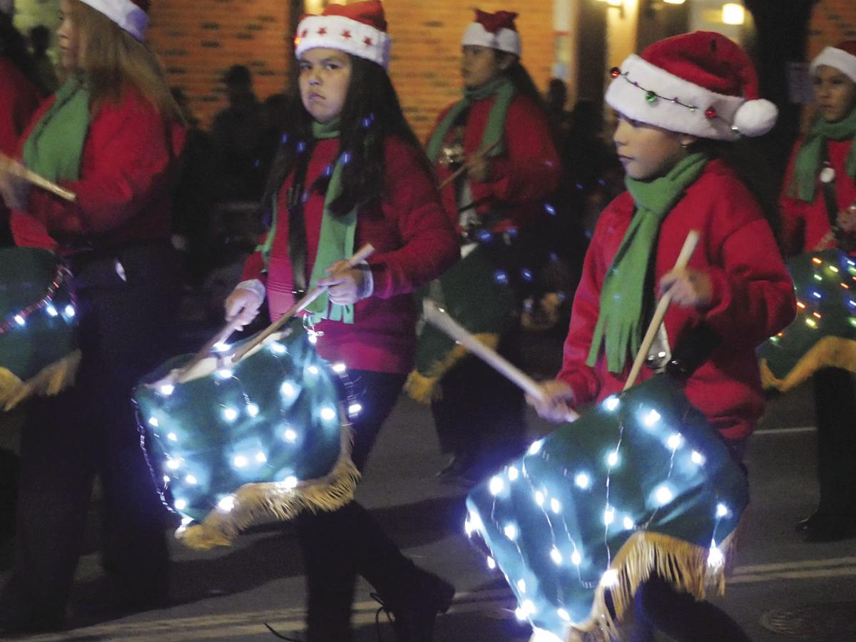 Parade of Lights excites Lodi crowds News