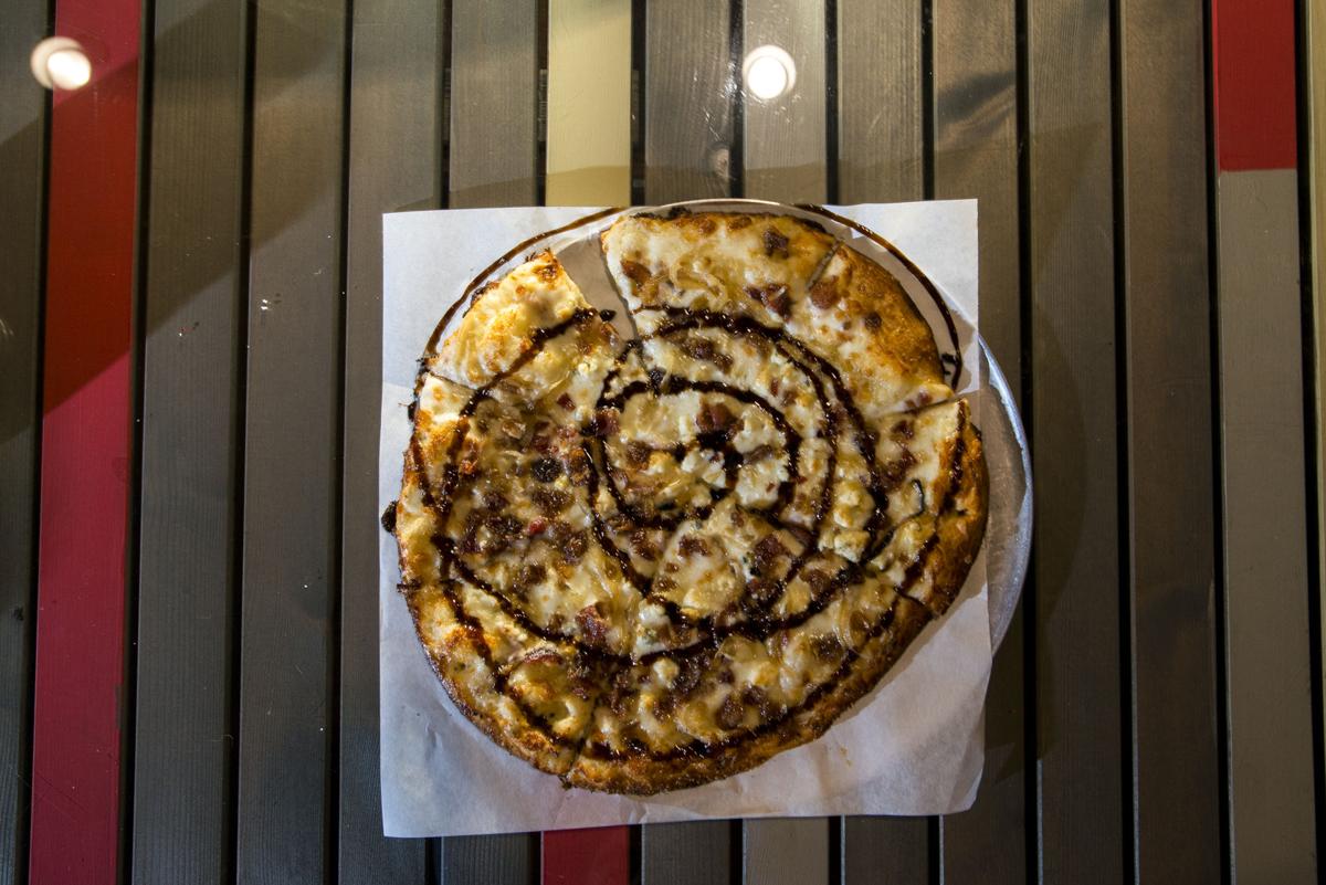 Smack Pie brings personal pizzas to Downtown Lodi Dining