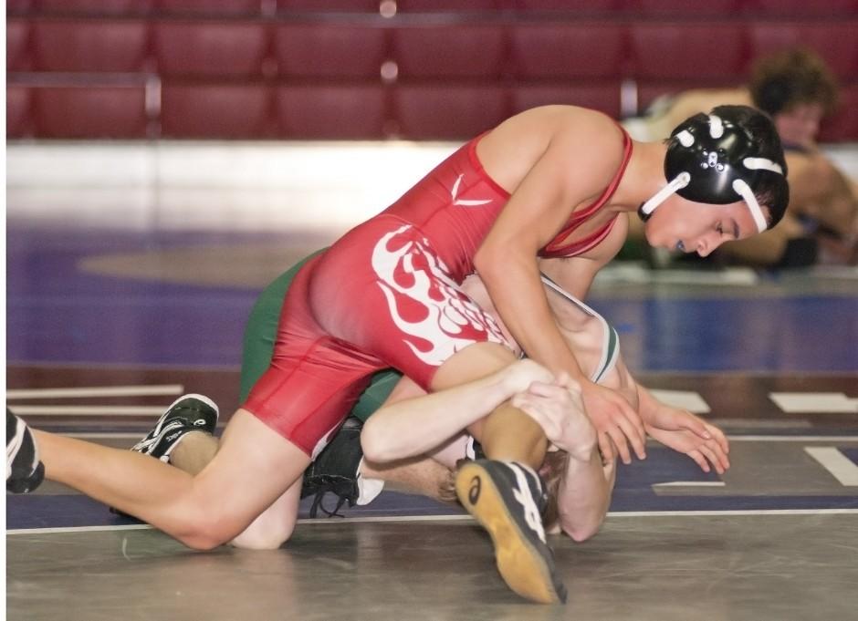 Powerhouse Ponderosa puts strong hold on Lodi Flames in wrestling