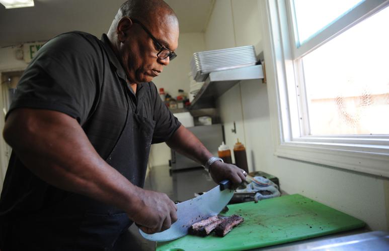 Daddy’s Ribs celebrates one year at new Lockeford location Business