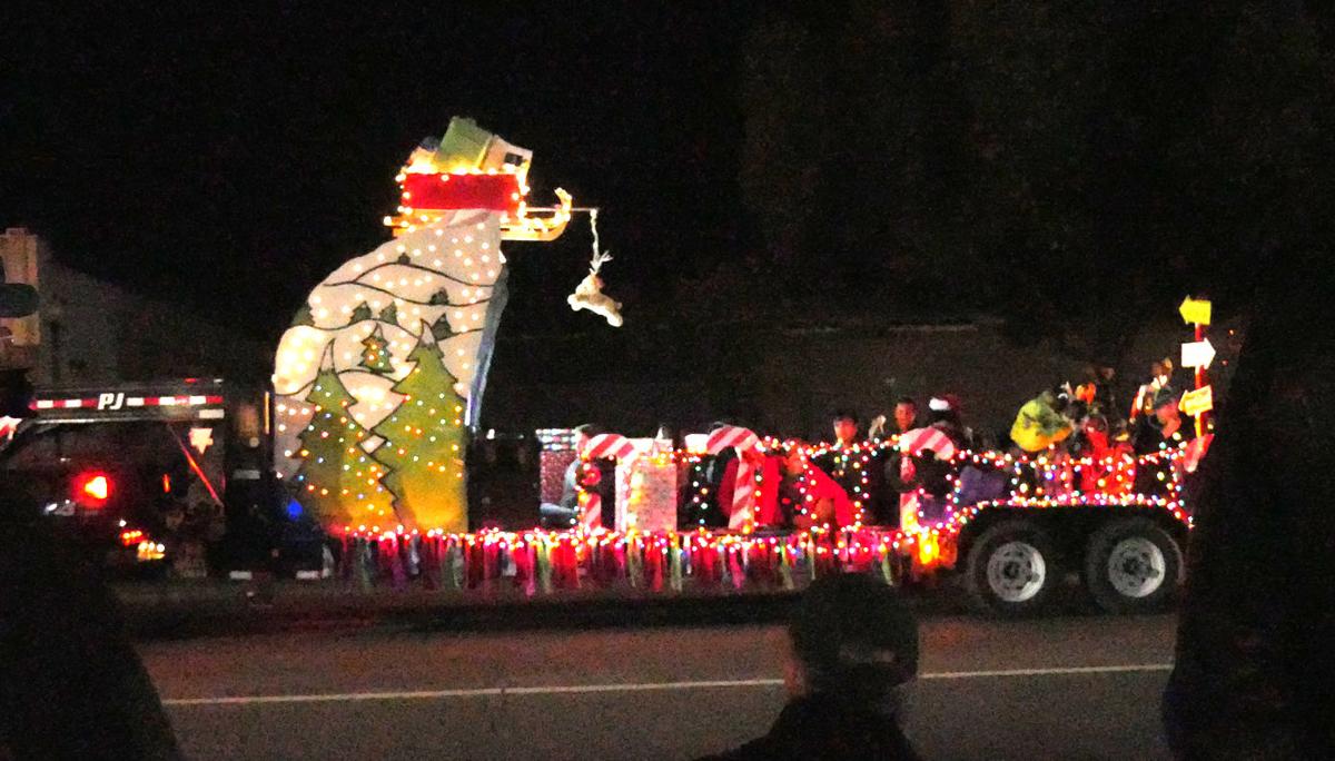 Parade of Lights excites Lodi crowds News