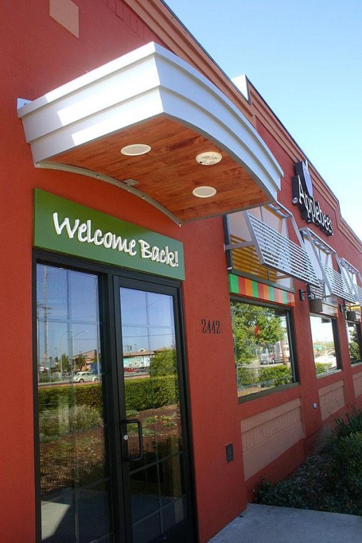 Lodi Applebee's boasts remodel Business