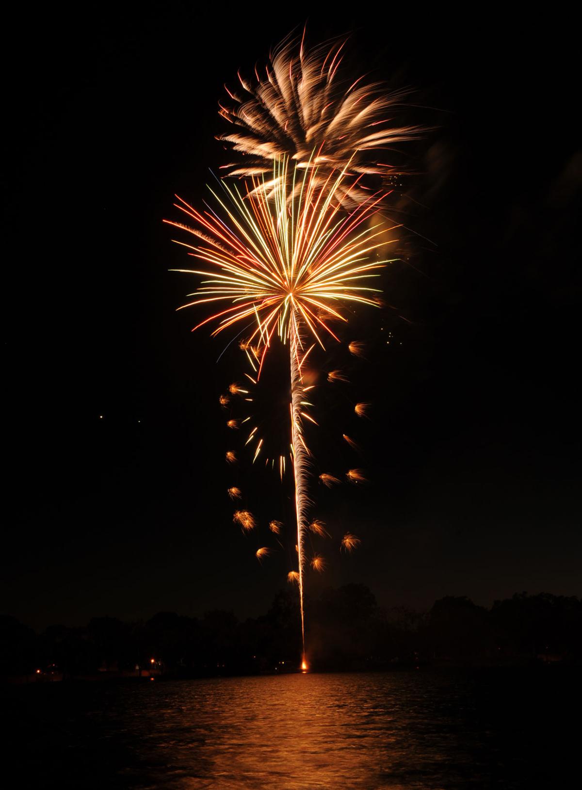 Fourth of July firework show lights up the nighttime Lodi sky News