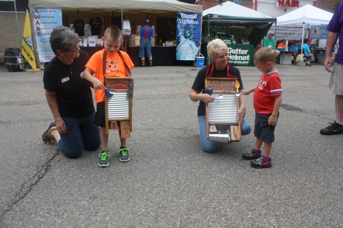 Youngsters learn to play washboards News