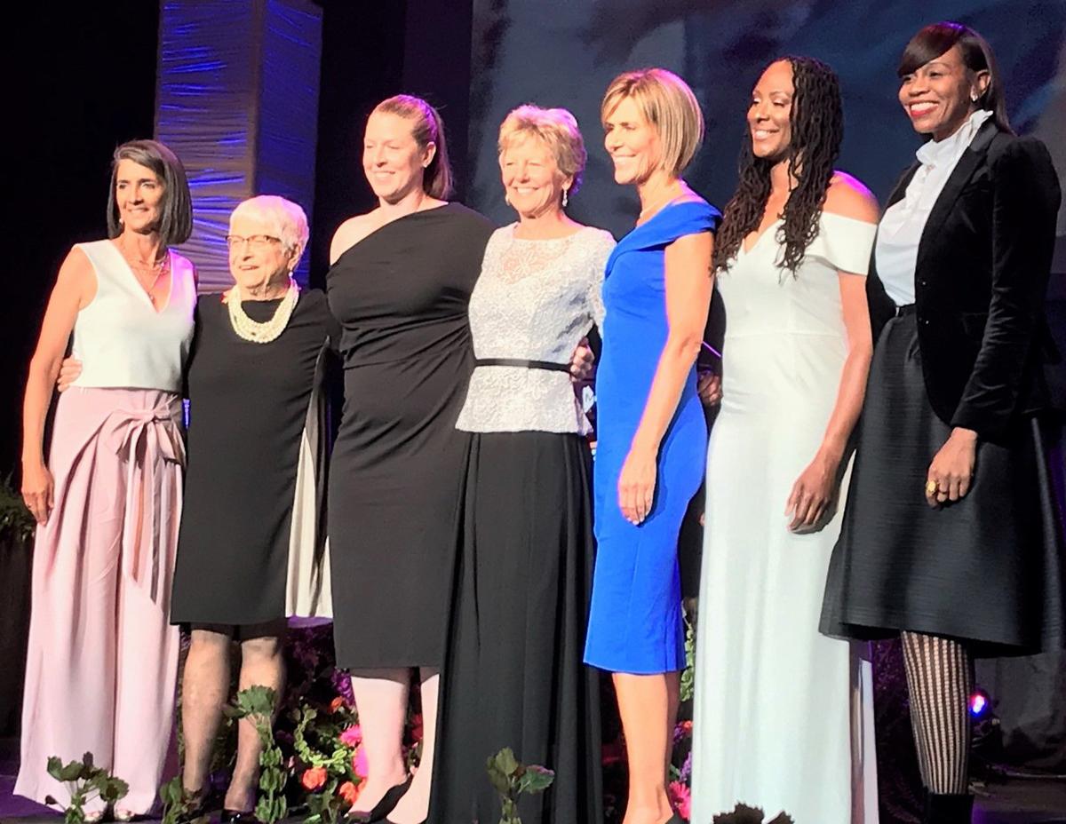Logan S Katie Smith Inducted Into Women S Basketball Hall Of Fame
