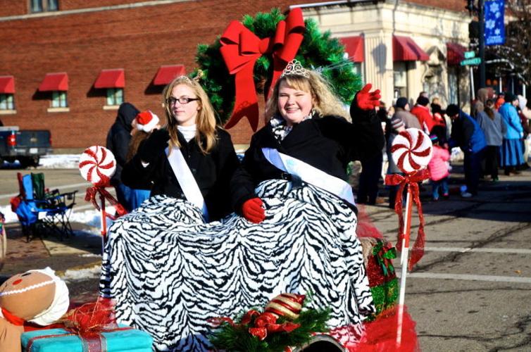 Logan Santa Parade News