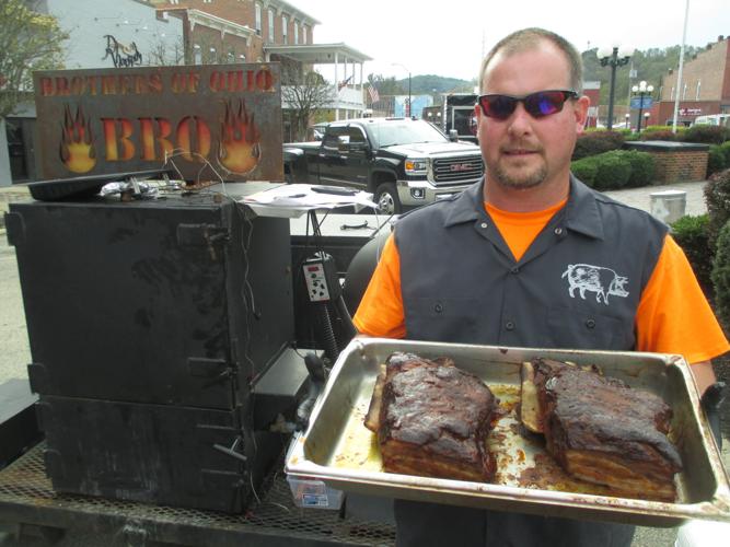 Smoked Meat and Barbecue combatants cook it sloowww good News