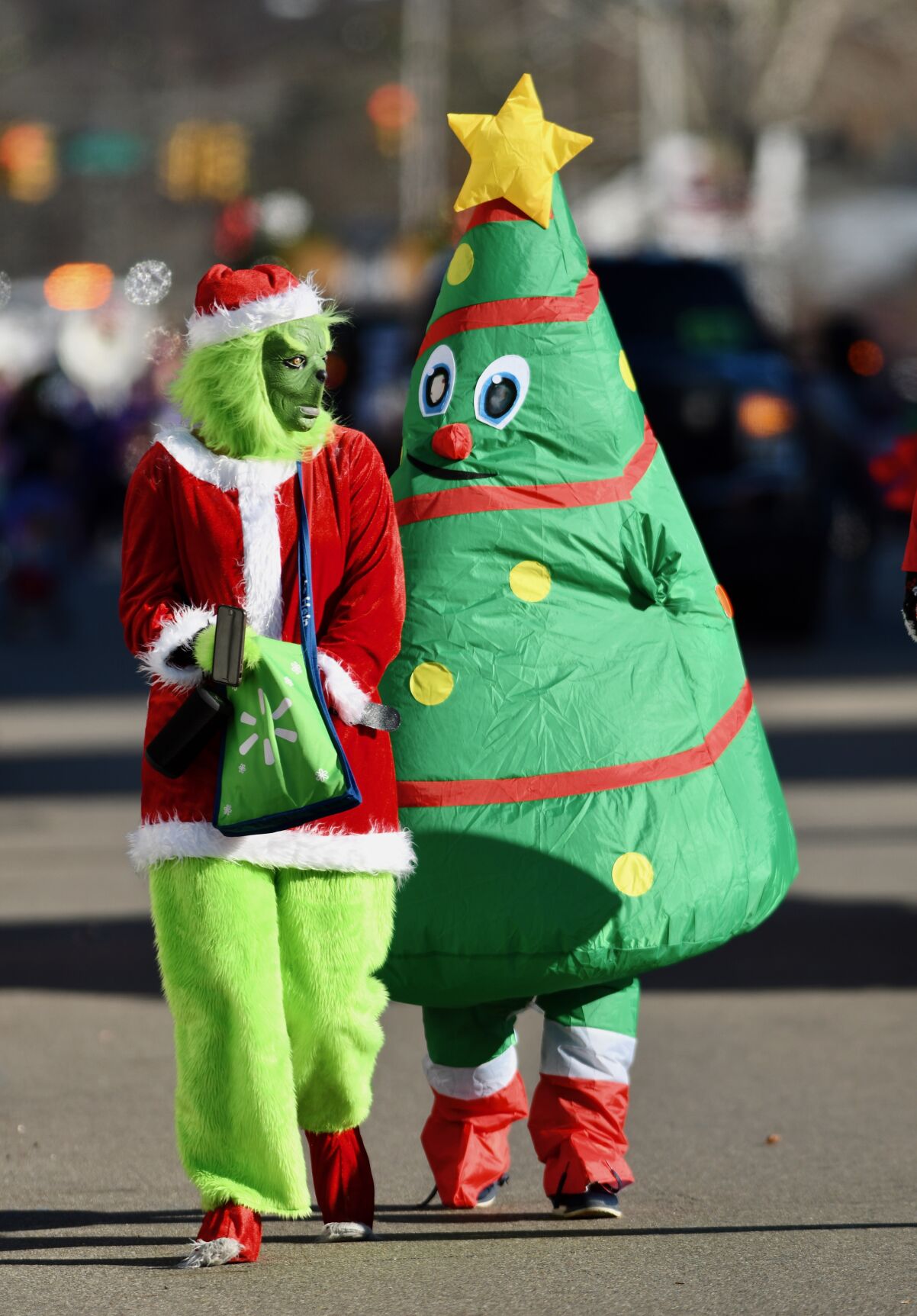 Logan Ohio Christmas Parade 2022 Marching Toward Christmas | | Logandaily.com