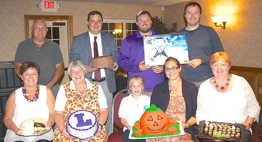 United Way dinner and cake auction raises over 10,000 News