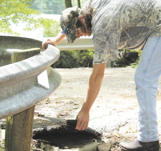 Sams Creek Road cleanup continues News