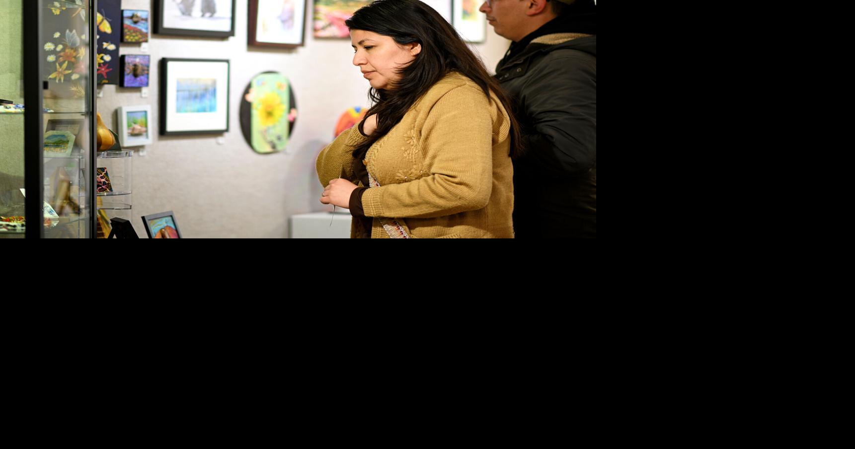 Lompoc Art Walk event brings businesses, artists and community together Thursday | Photos