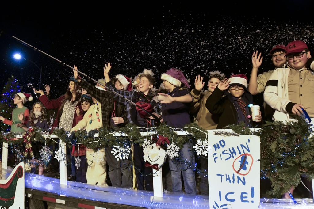 Lompoc Streets Turn Into Winter Wonderland For Annual Christmas