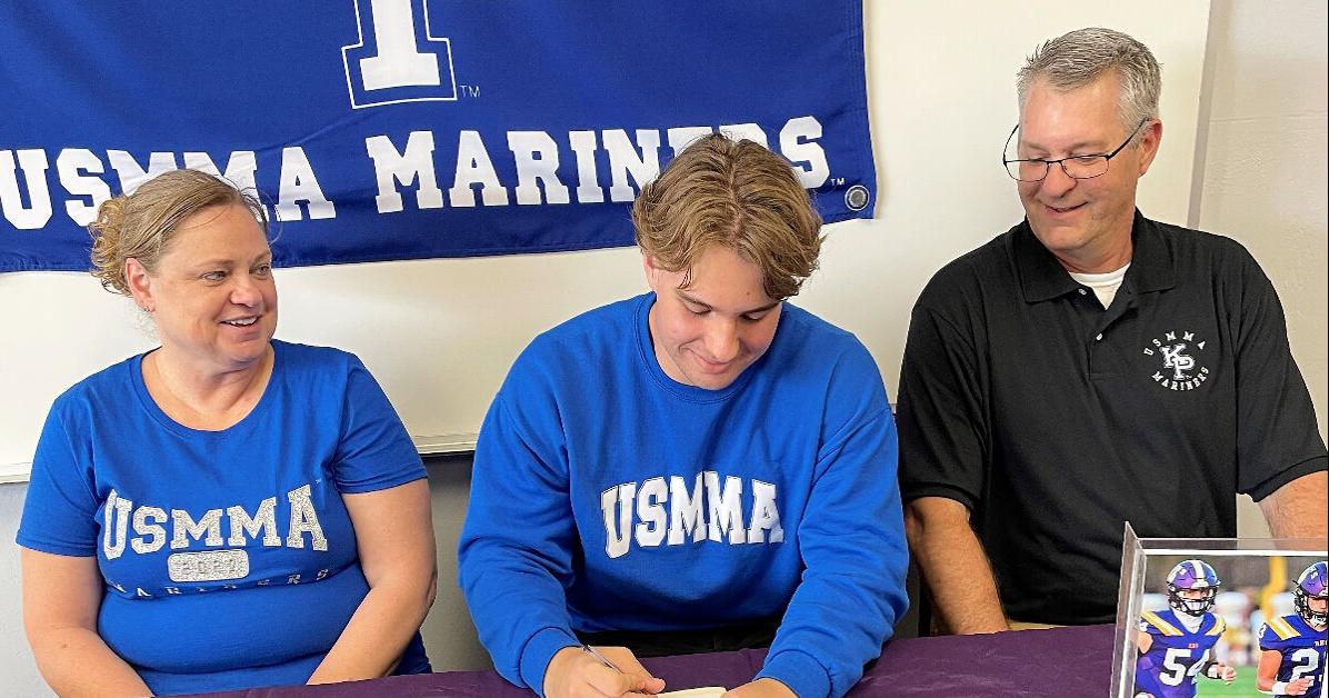 Righetti's Matthew Graack signs with US Merchant Marines | High School ...