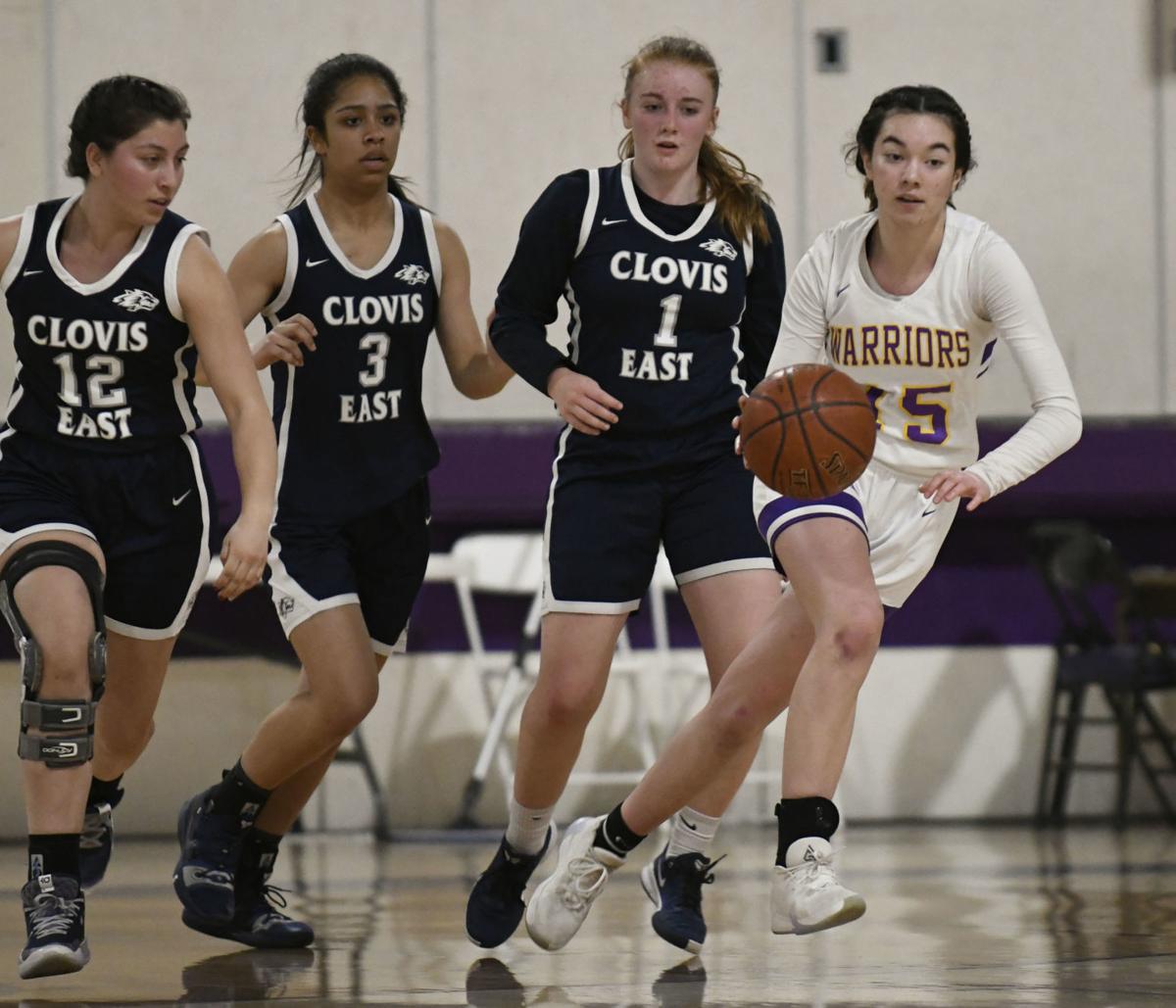 Photos Righetti Runs By Clovis East In Cif Basketball Playoffs