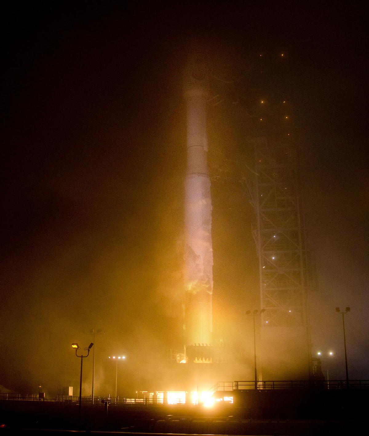 Nasa Insight Launch Photos: Mission to Mars launches from Vandenberg Air Force Base | Local ...