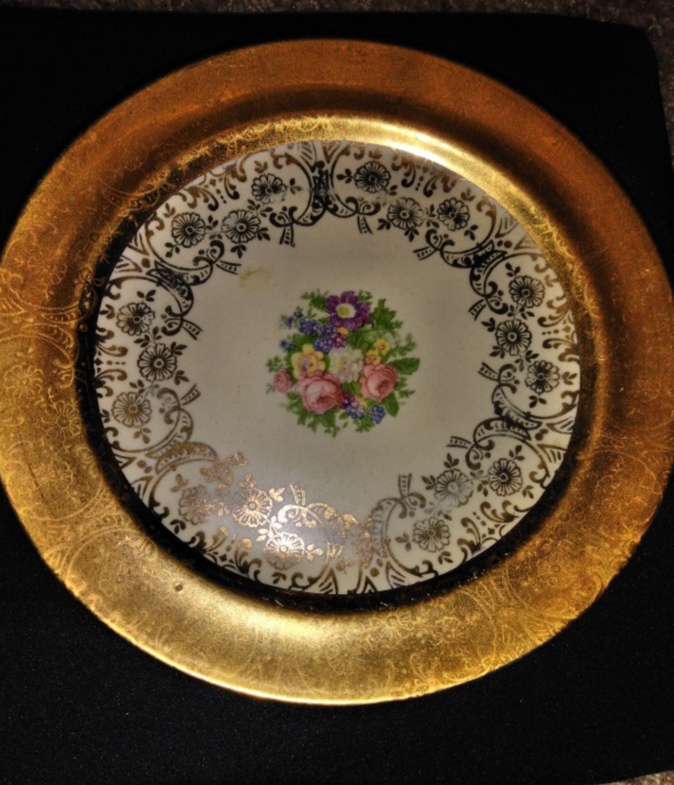 1940s 2024 Royal China 22k Gold 23 Pieces