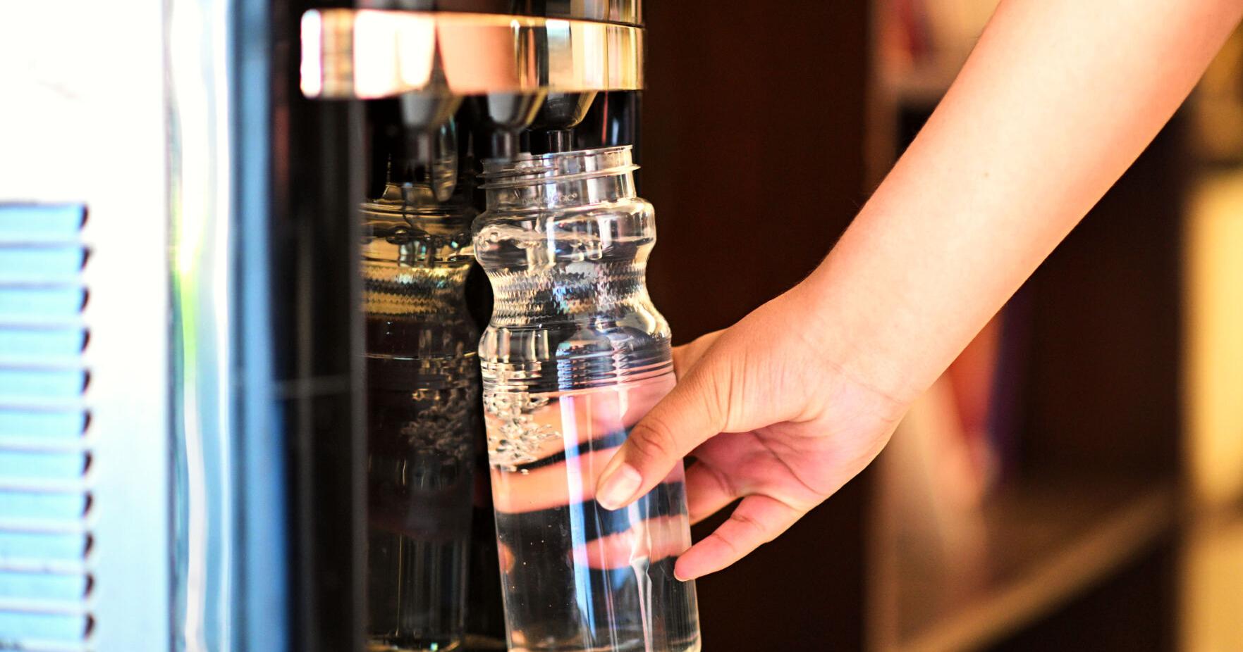 Bonita Elementary drinks bottled water, district working to connect to city pipes - Vimarsana News