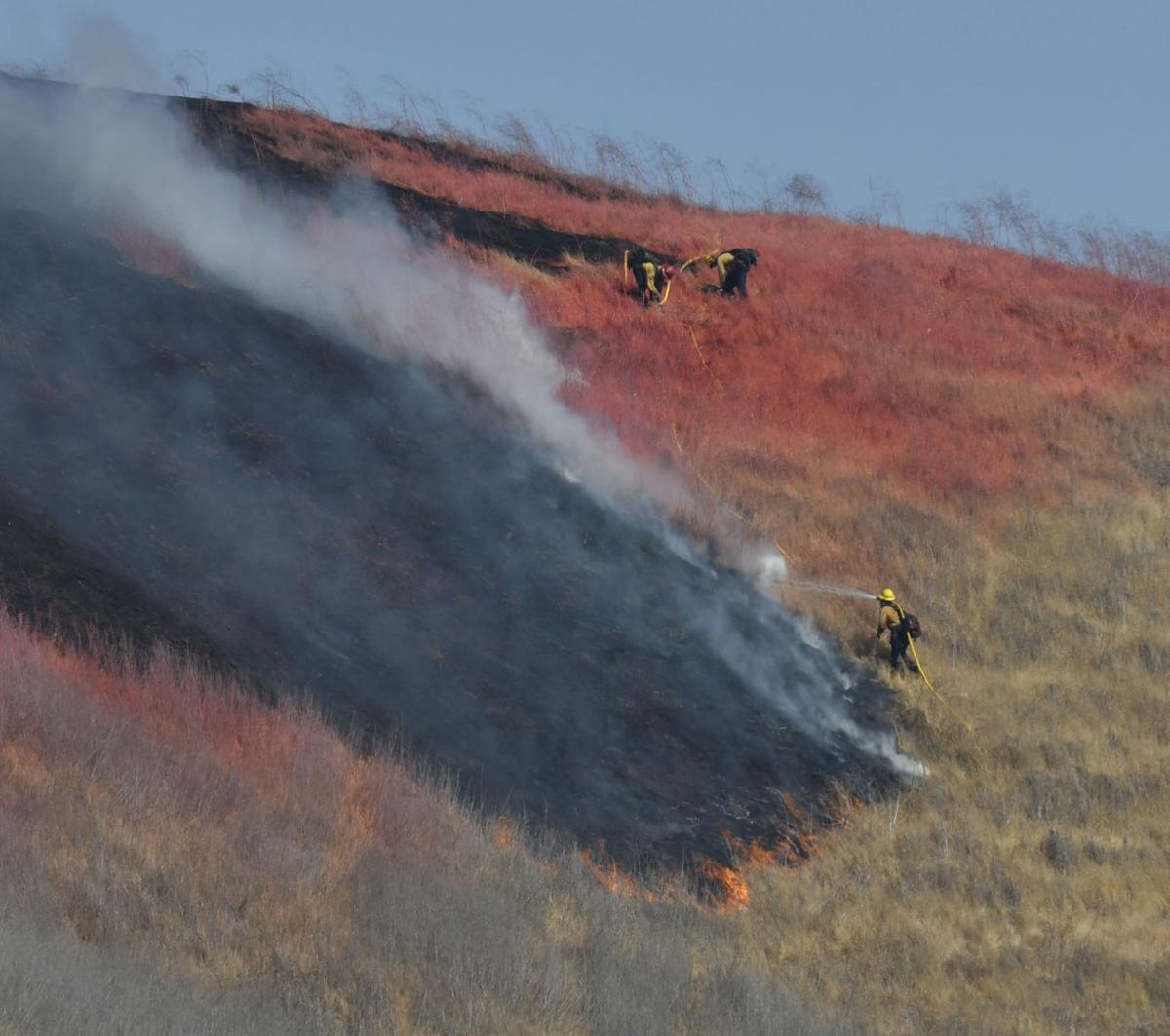 Forward progress stopped on 110acre Windmill fire burning near