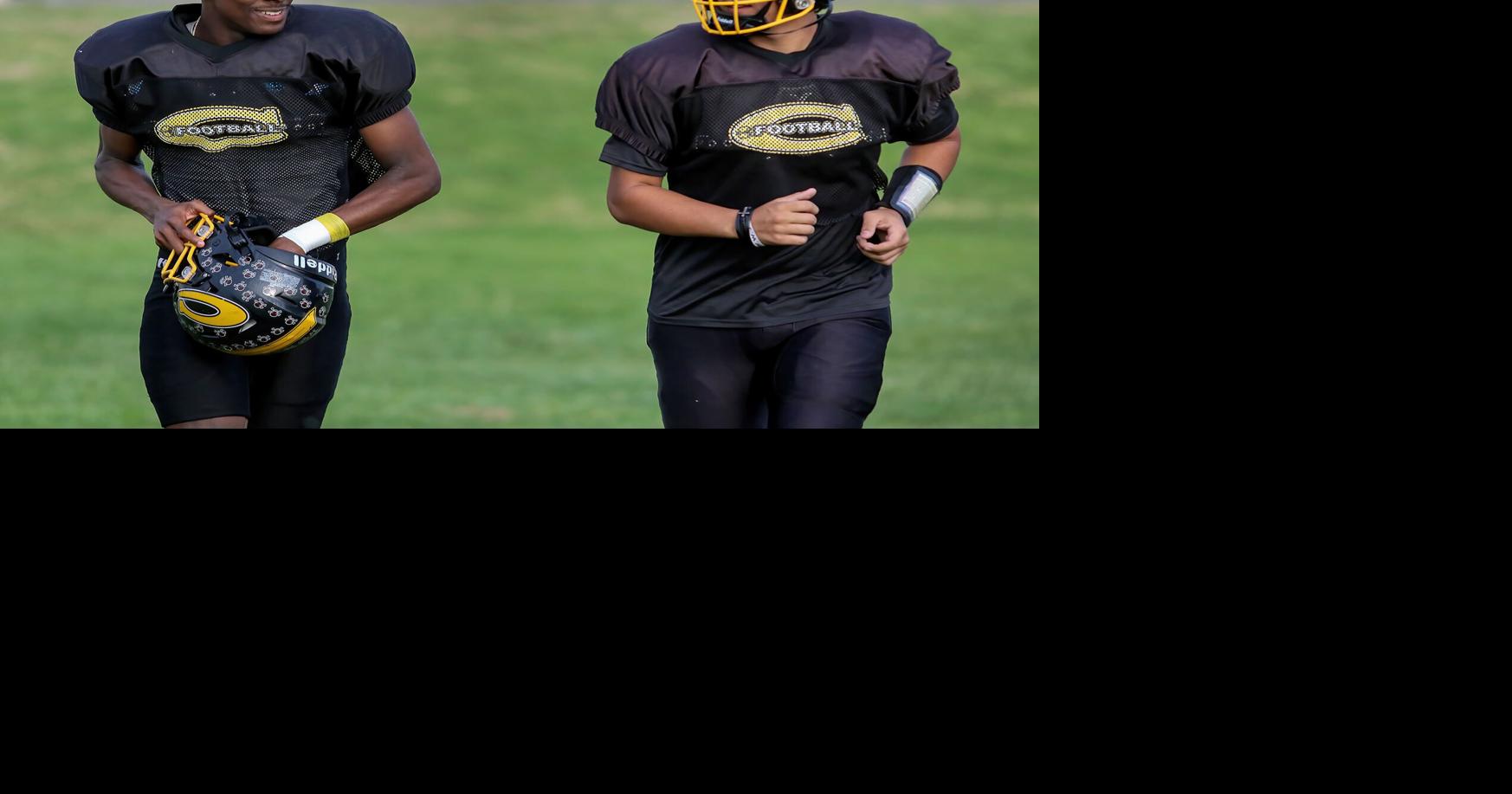 Cabrillo football’s brotherly bond has created a recipe for success ...