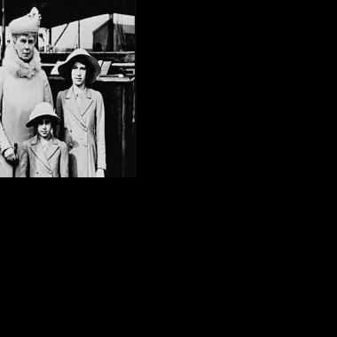 The queen who saved Britain’s monarchy | Holy Cow! History