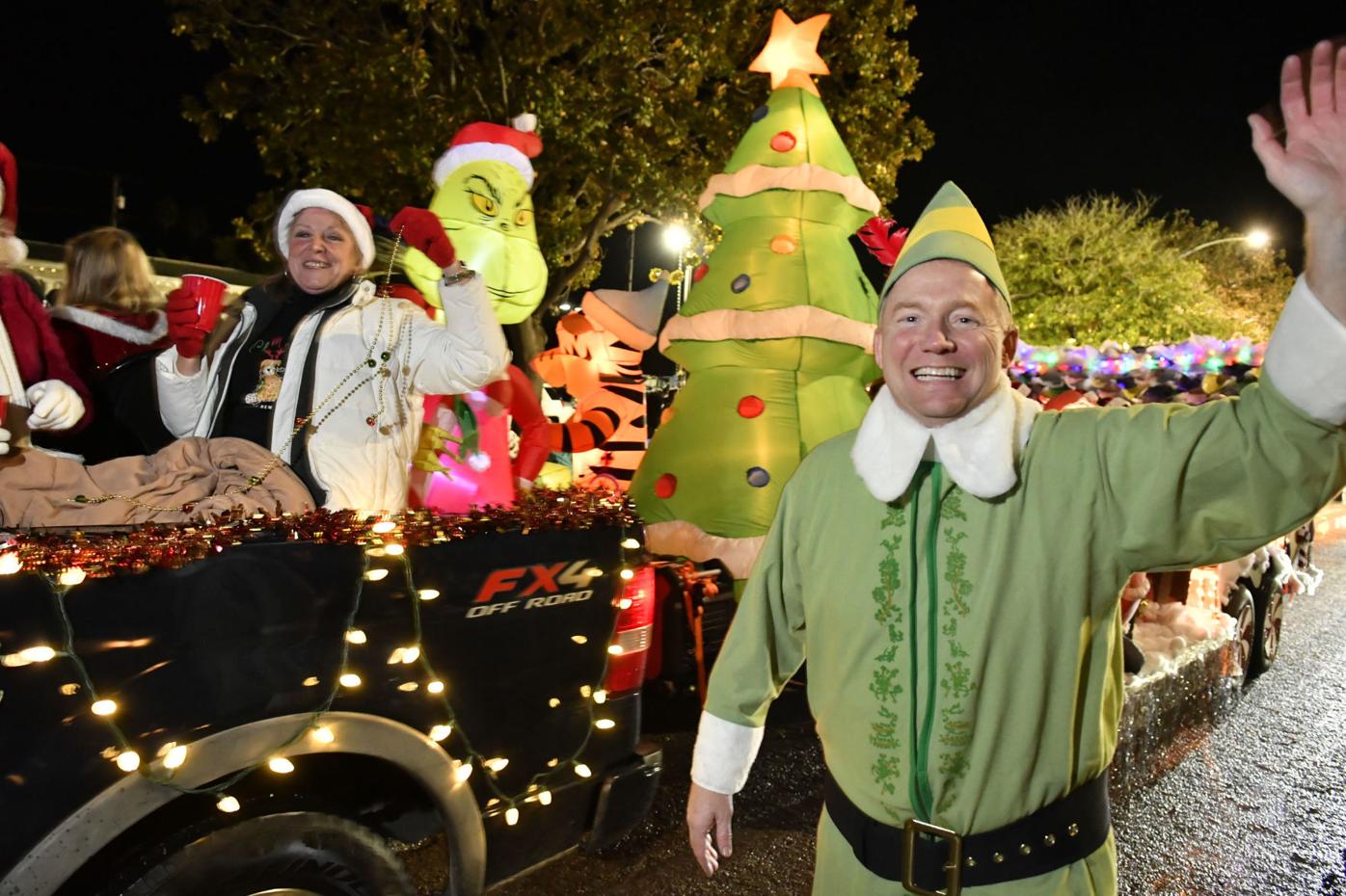 Guadalupe Christmas Parade 2022 Santa Maria Christmas Parade Of Lights To Celebrate 25Th Anniversary  Saturday | Local News | Lompocrecord.com