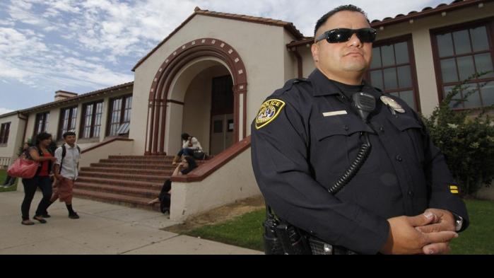 Santa Maria police officer goes above and beyond call of duty Crime