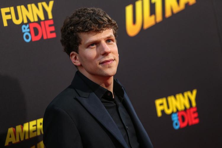 Eisenberg as a stoner convenience store clerk in 'American Ultra' |  Entertainment 
