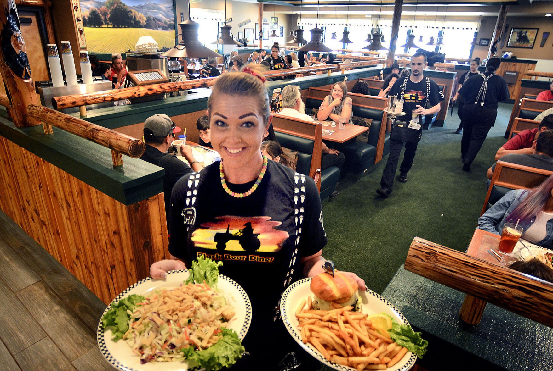 Black Bear Diner roars to life in Santa Maria Local News