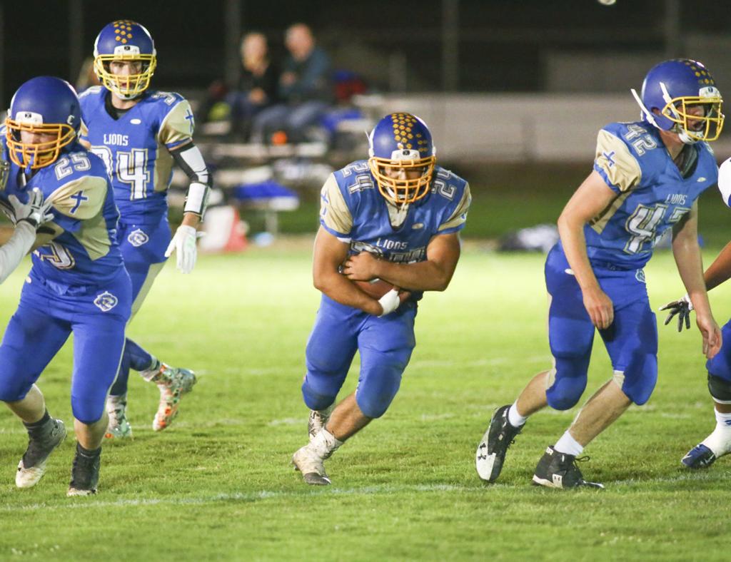 Zo S Gold Mines Eight Man Football Dominates The Week Eight Slate