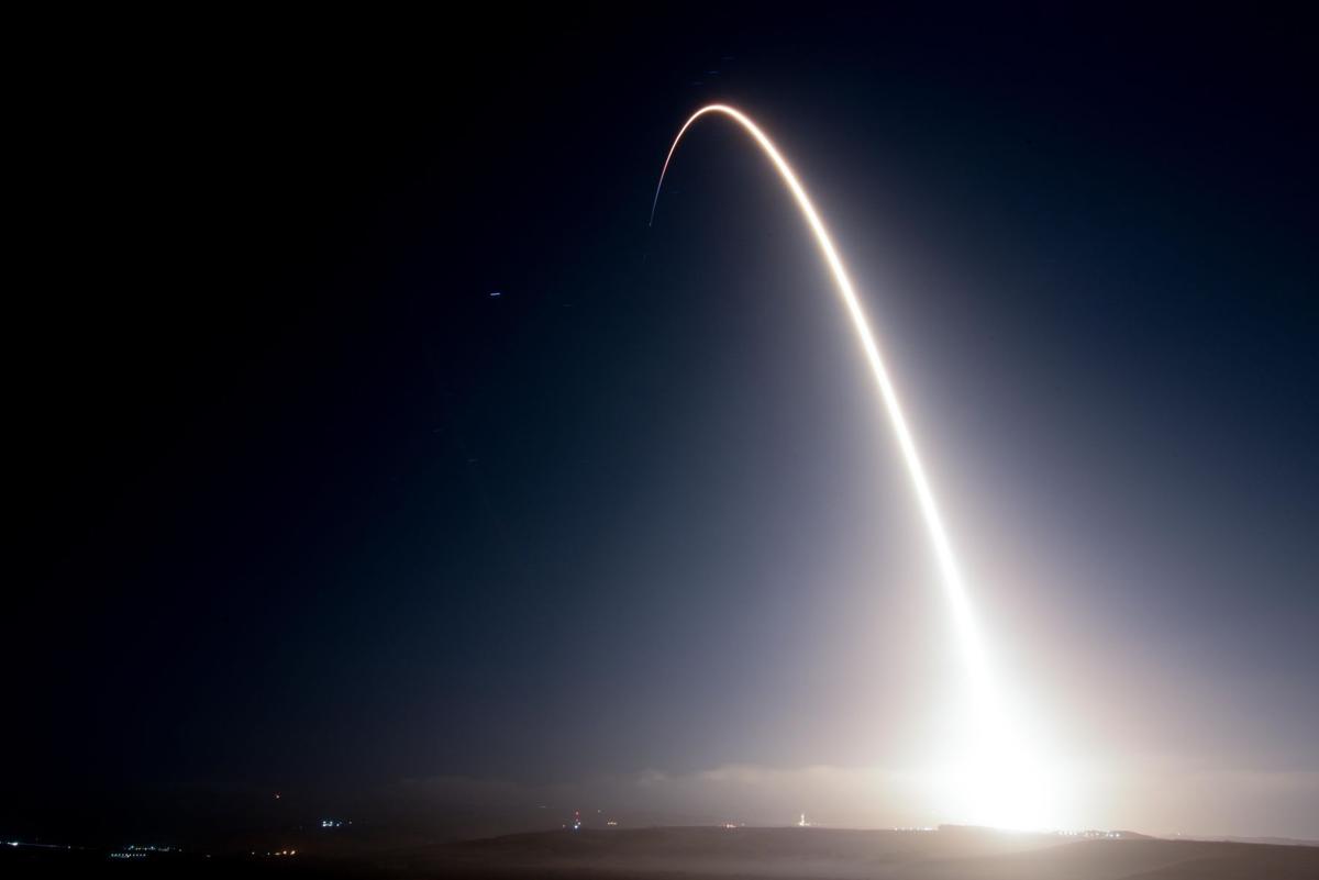 Spacex Falcon 9 Rocket Rumbles Over Central Coast Carries Satellites Into Orbit Local News Lompocrecord Com