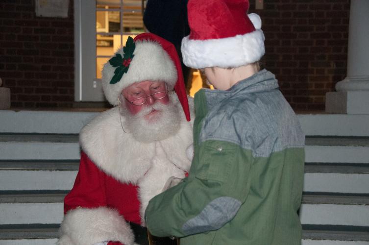 Purcellville Holiday Season with Tree Lighting Towns
