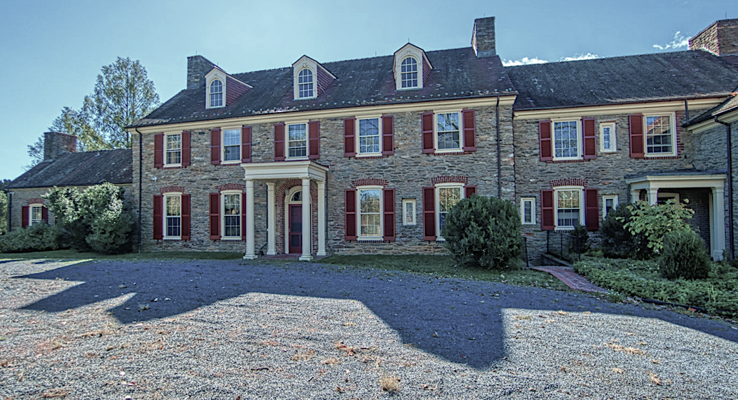 Middleburg Leaders Celebrate Wolver Hill Easement Towns