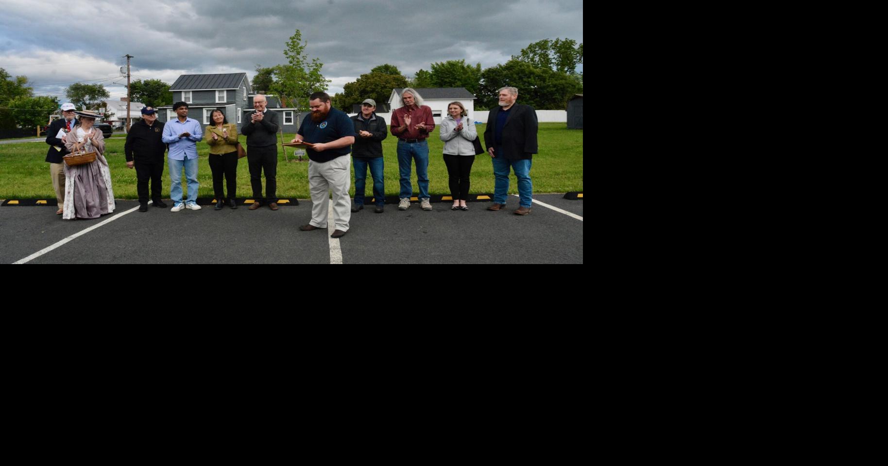 Lovettsville Dedicates Linden Liberty Tree