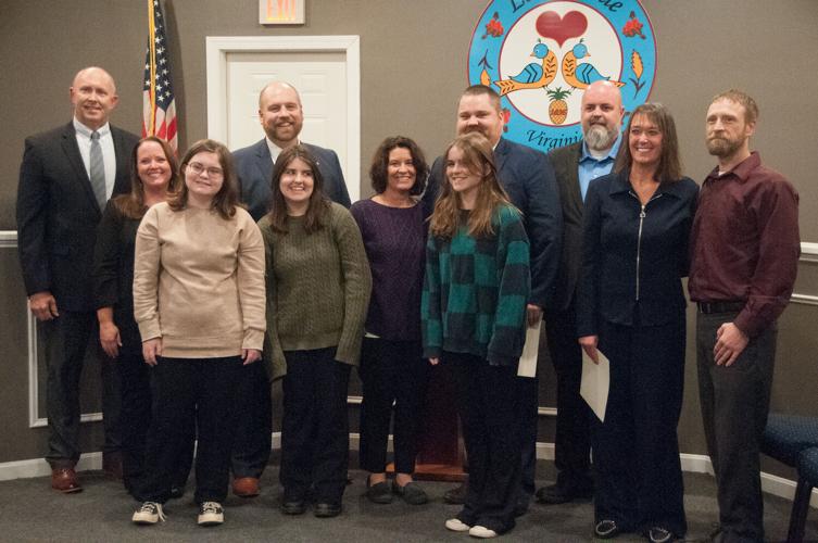 New Lovettsville Mayor and Council Members Take Oaths Towns