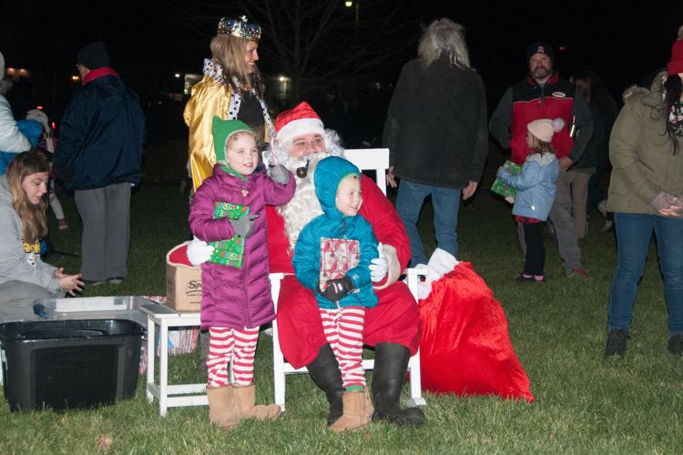 Lovettsville Lights Town with Lantern Parade, Christmas Tree Towns