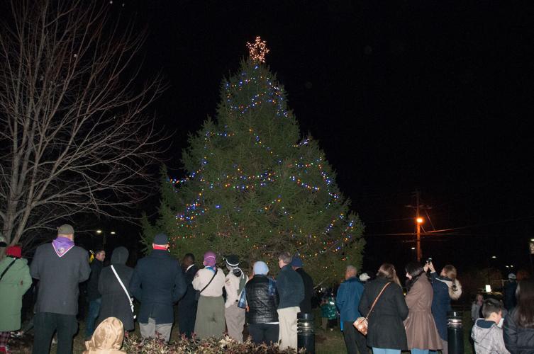 Purcellville Holiday Season with Tree Lighting Towns