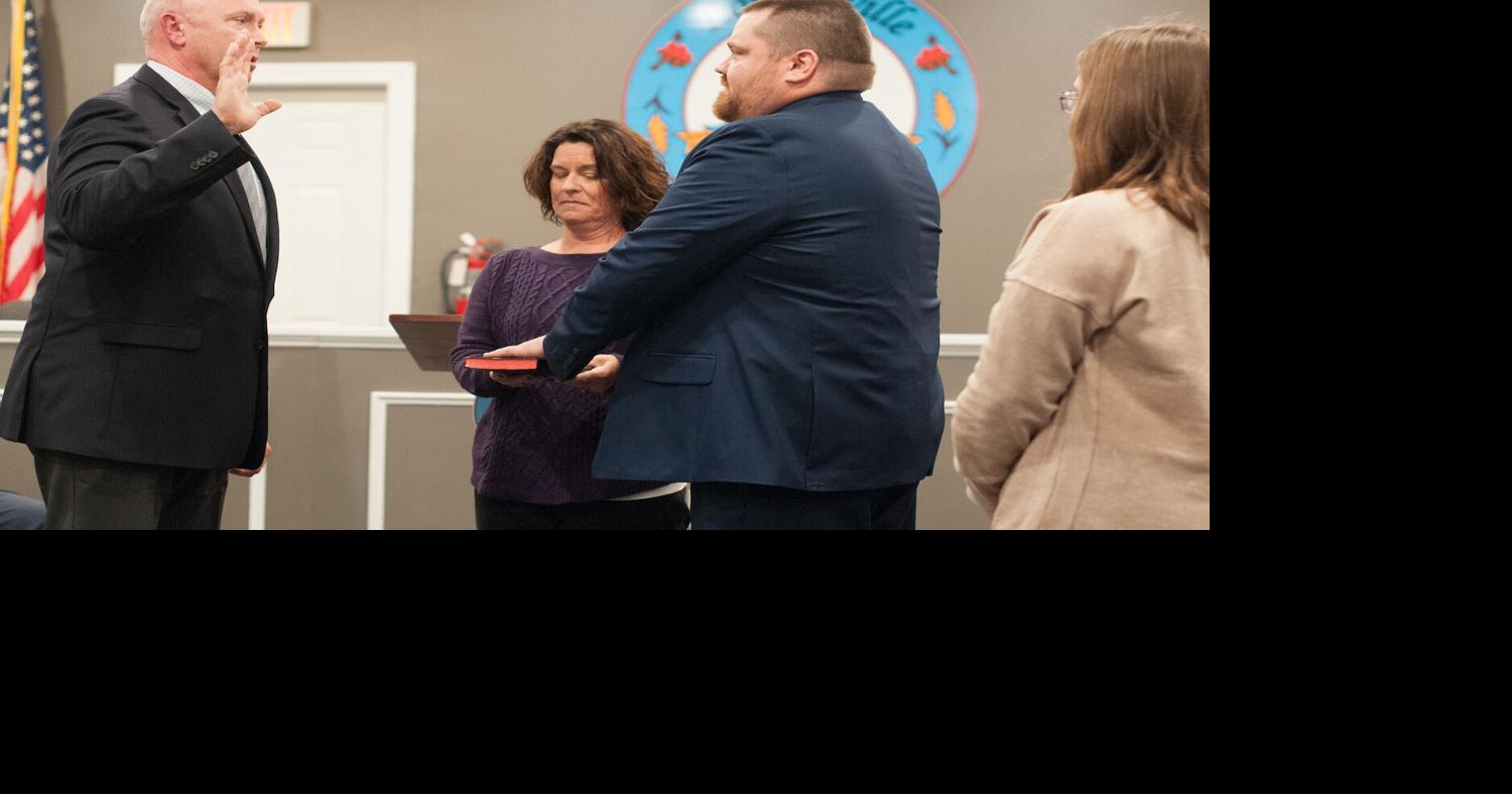 New Lovettsville Mayor and Council Members Take Oaths | Towns ...