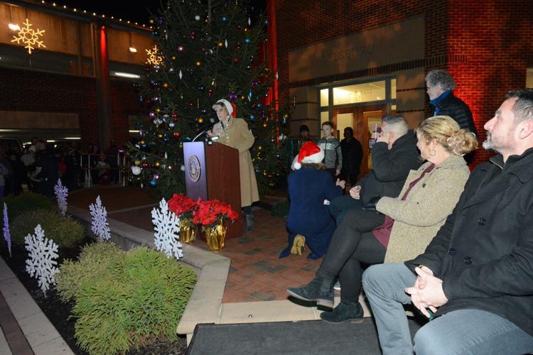 Photo Gallery Leesburg Tree Lighting Ceremony Leesburg
