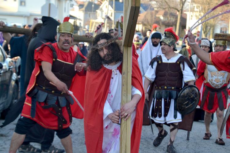 Via Crucis Photo 1