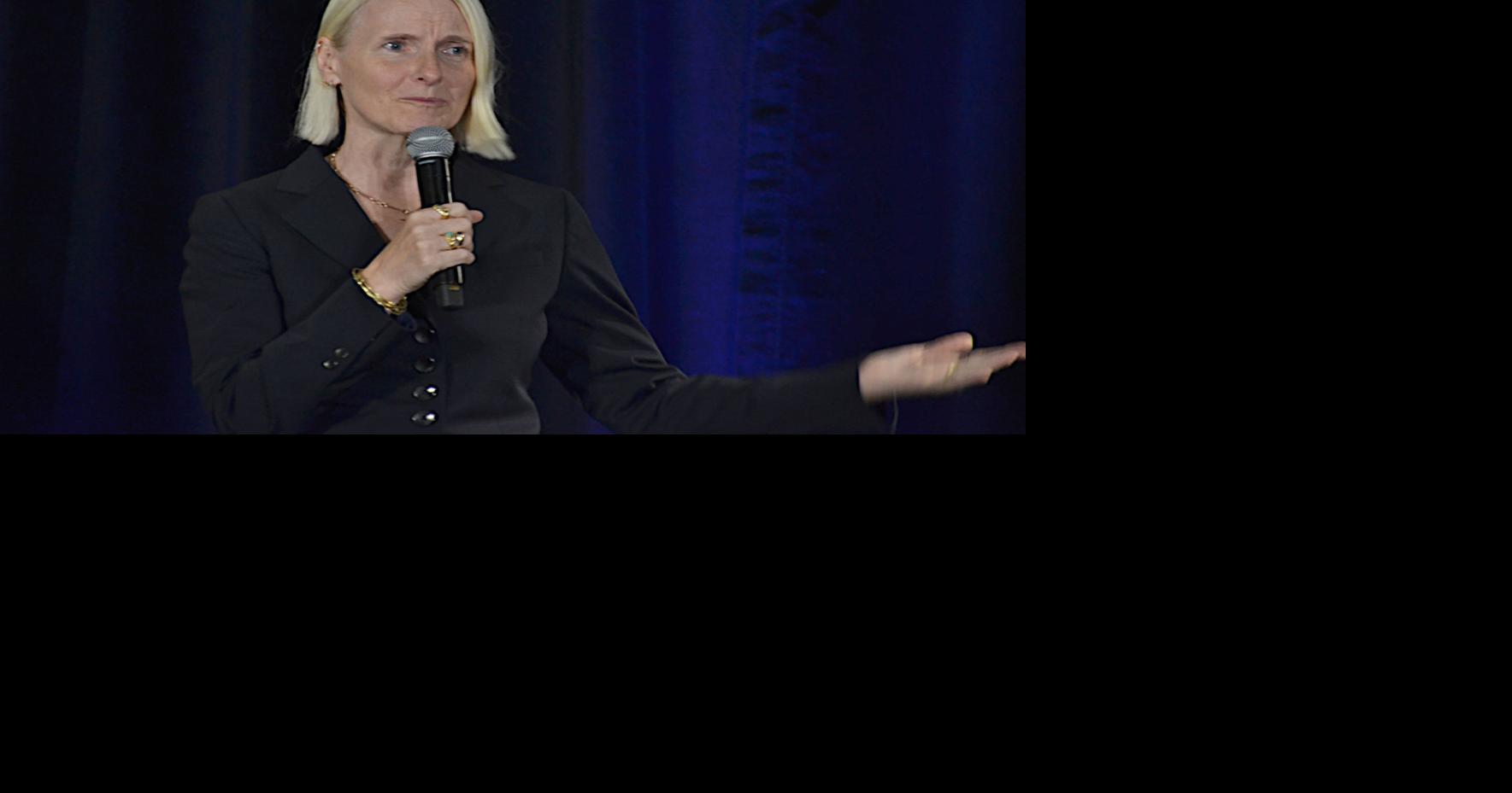 Bestselling author Gilbert discusses choosing curiosity over fear at ...