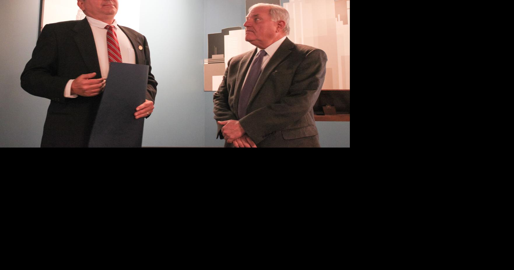 Gil Pontius honored with Sagamore of the Wabash Award | Local News ...