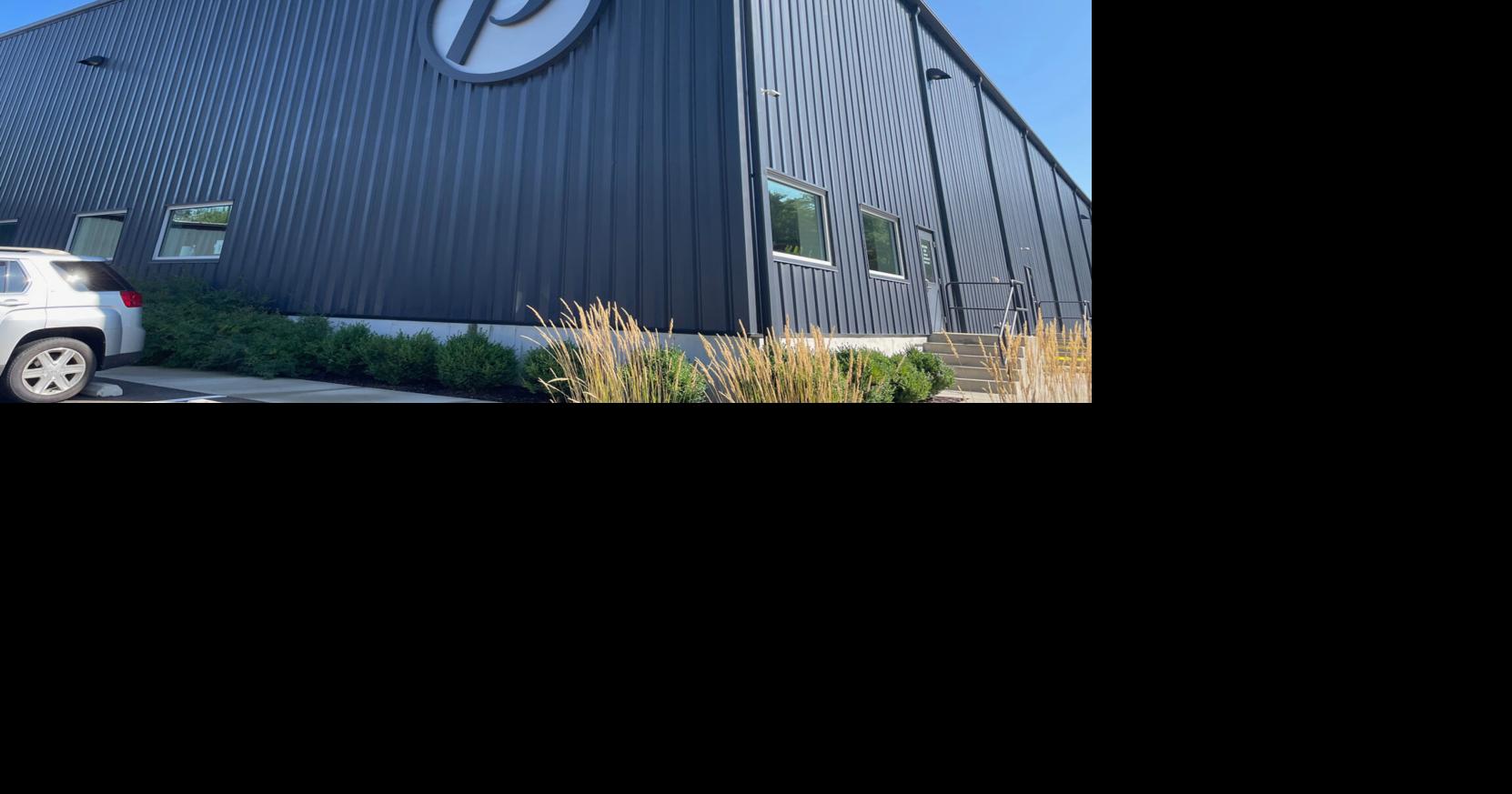 Peepers eyewear announces major expansion, 2530 new jobs at Michigan