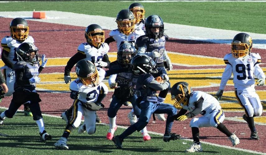 Built for bad weather Michigan City 7U warms to the cold, rolls to Mid