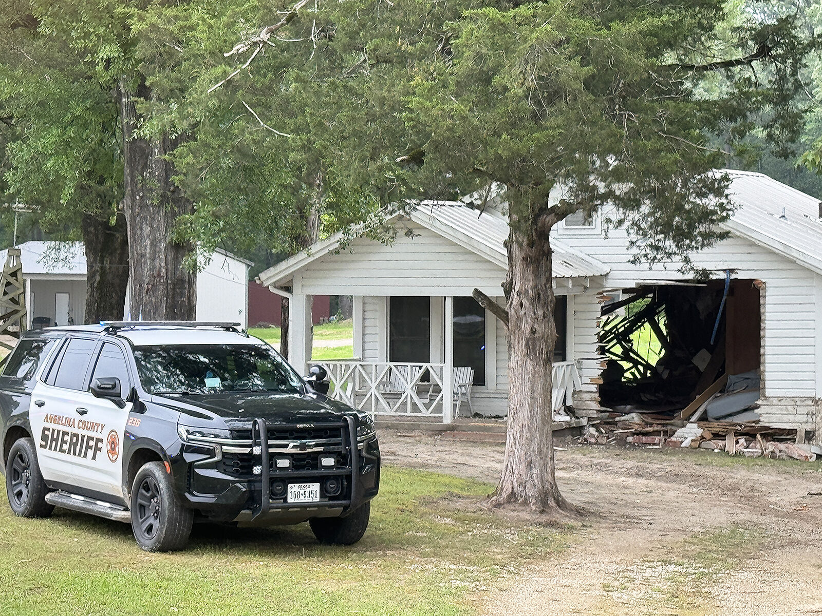 Man killed after truck crashes into home | Community | lufkindailynews.com