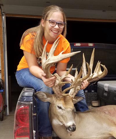 Outdoor Briefs Kansas Youth 14 Bags Monster 40 Pointer In Early Season Outdoors Lufkindailynews Com