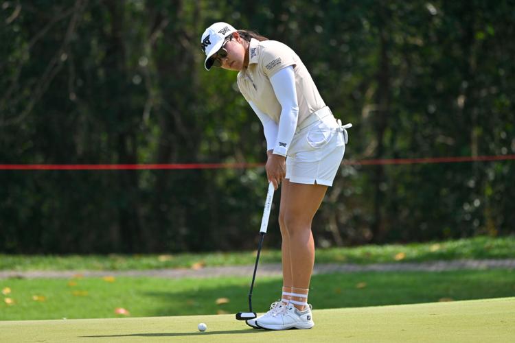 Top-ranked Jeeno Thitikul struggles in the first round of the LPGA  Singapore tournament | Sports | lufkindailynews.com