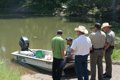 man houston accident boating rayburn sam lufkindailynews investigating whose drowned officials wildlife parks father talk texas following where