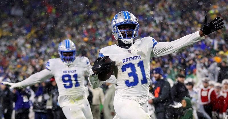 NFL: Detroit Lions at Green Bay Packers